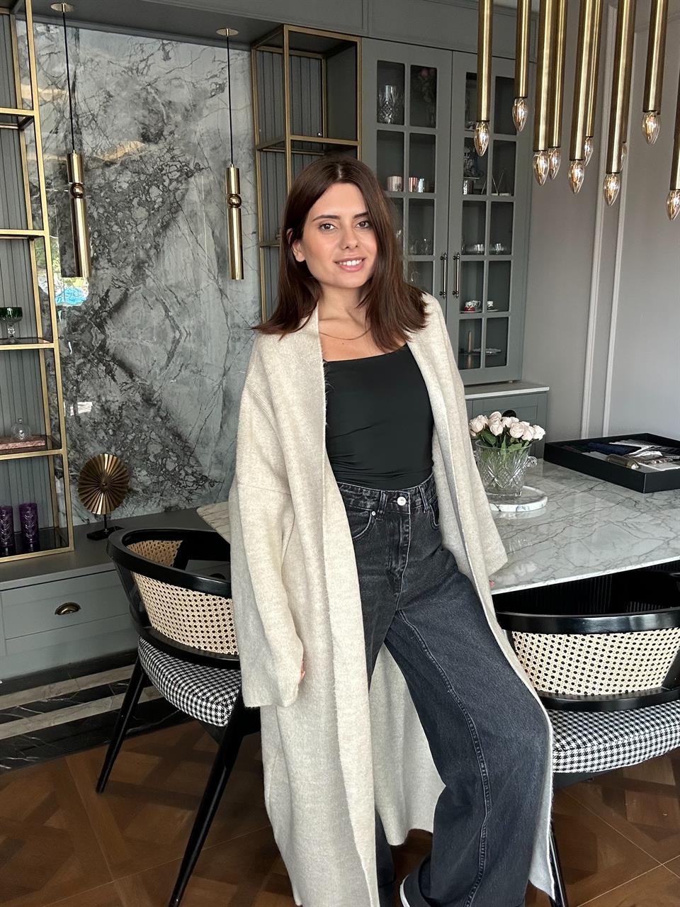 Bej Uzun Kalın Triko Hırka