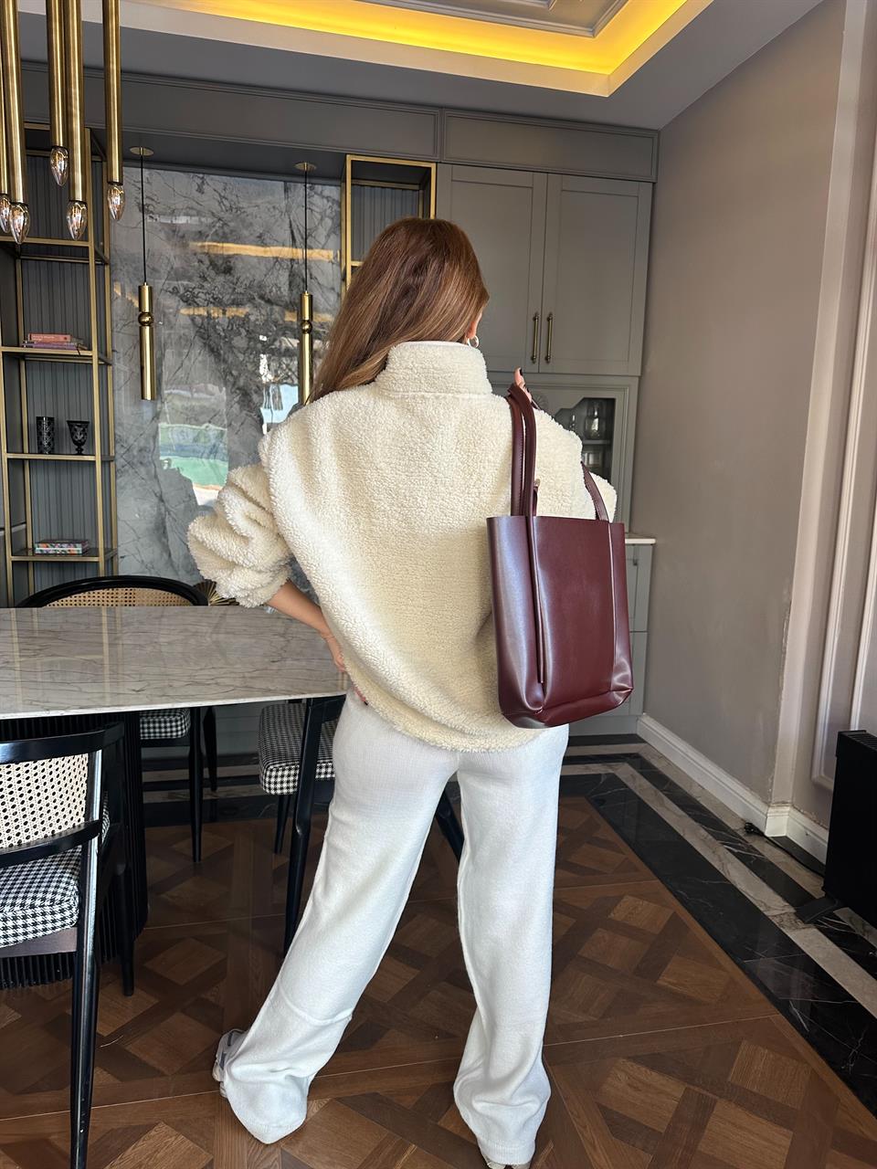 Bej Yarım Fermuar Peluş Ceket