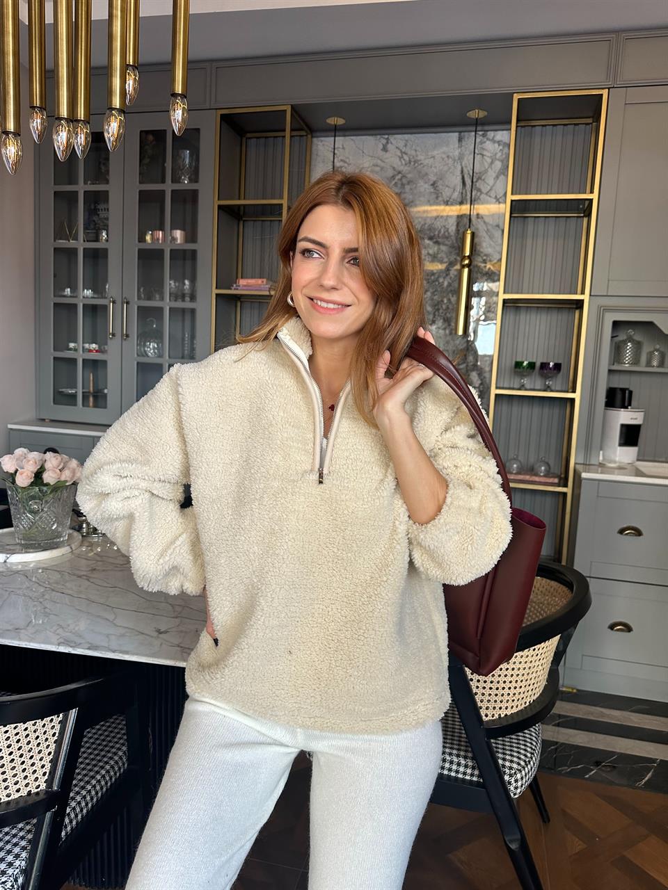 Bej Yarım Fermuar Peluş Ceket