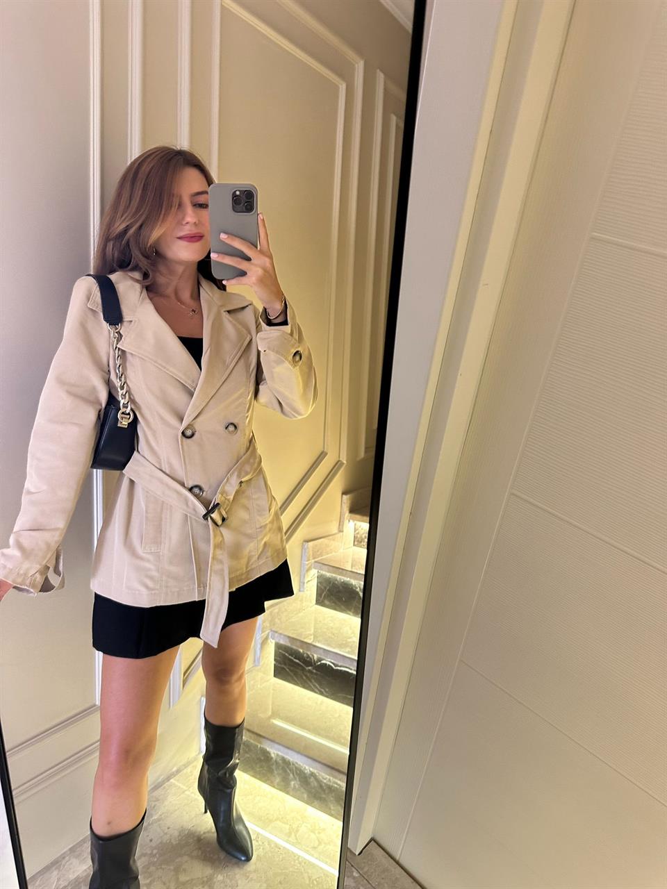 Bel Bağlama Mevsimlik Trençkot