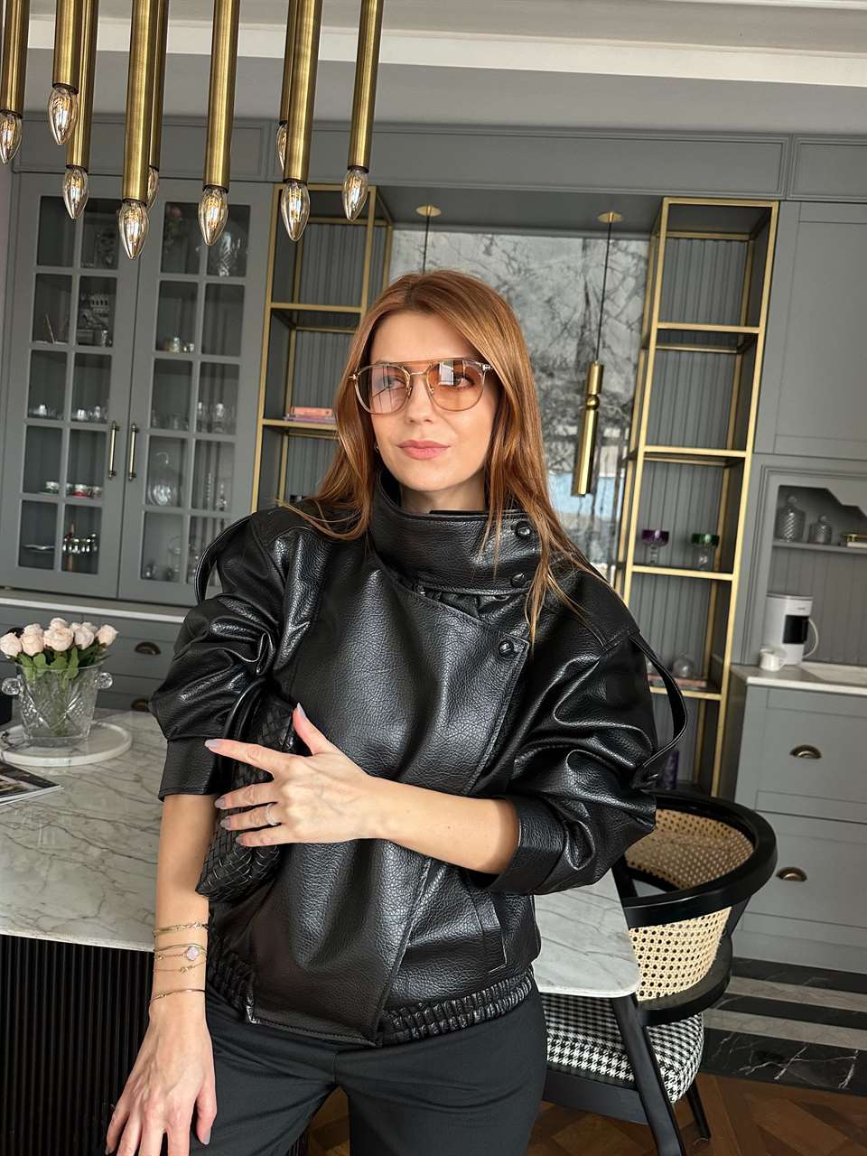 Siyah Beli Lastikli Fermuarlı Dik Yaka Deri Ceket