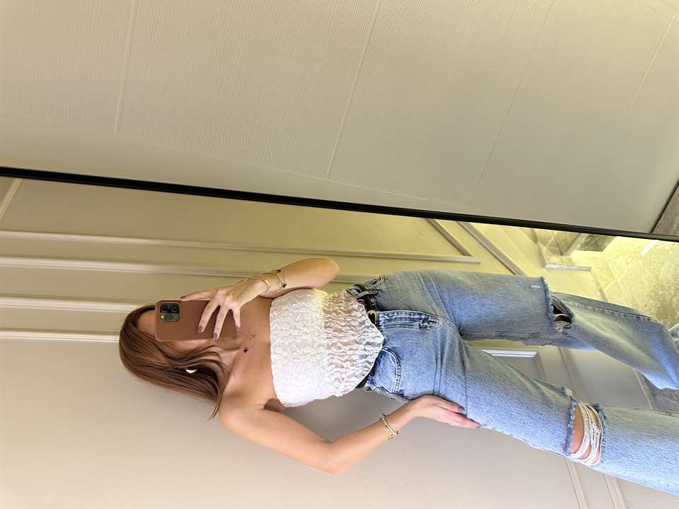 Beyaz Asimetrik Gipeli Straplez Bluz