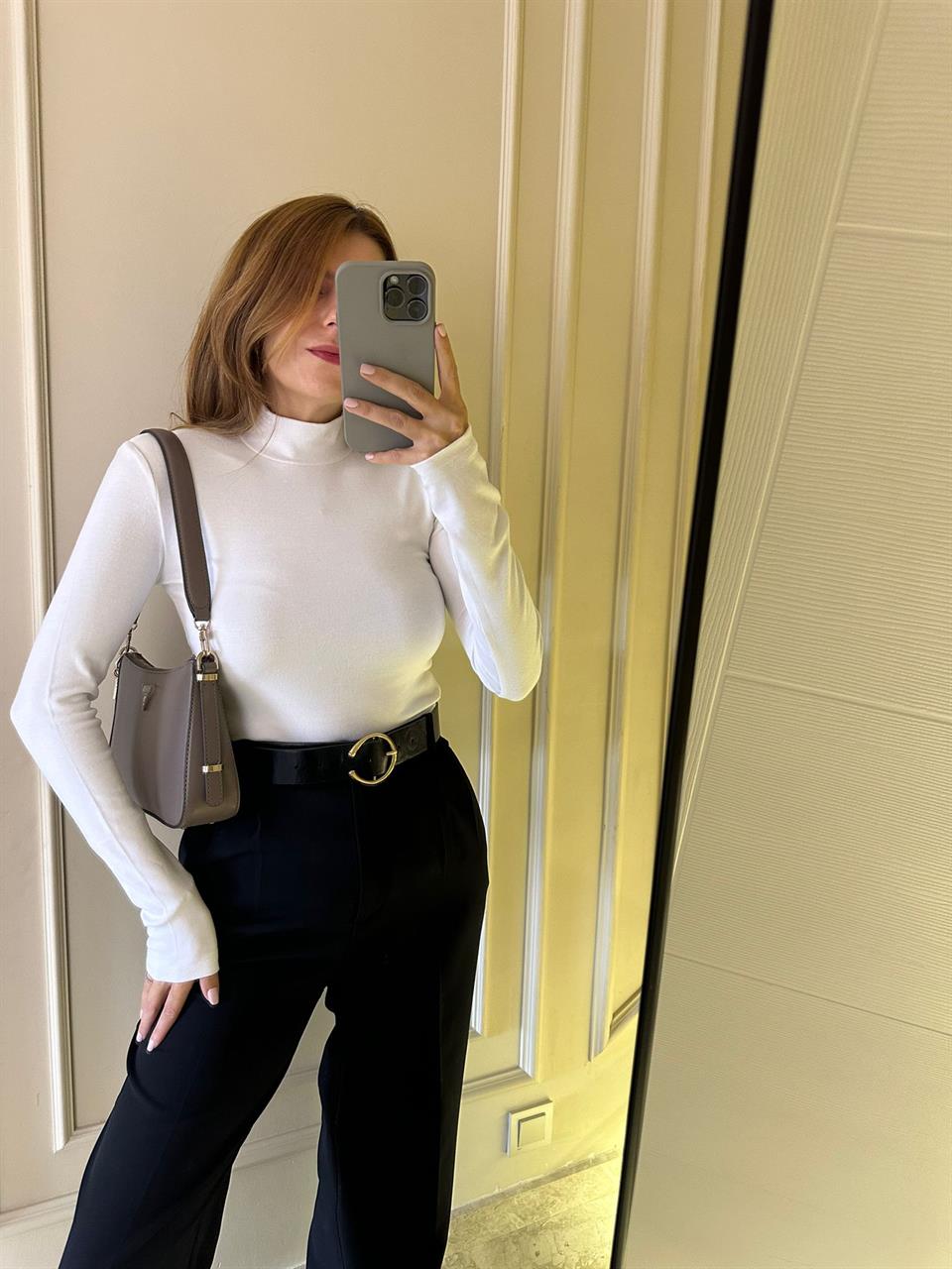 Beyaz Balıkçı Yaka Uzun Kol Bluz