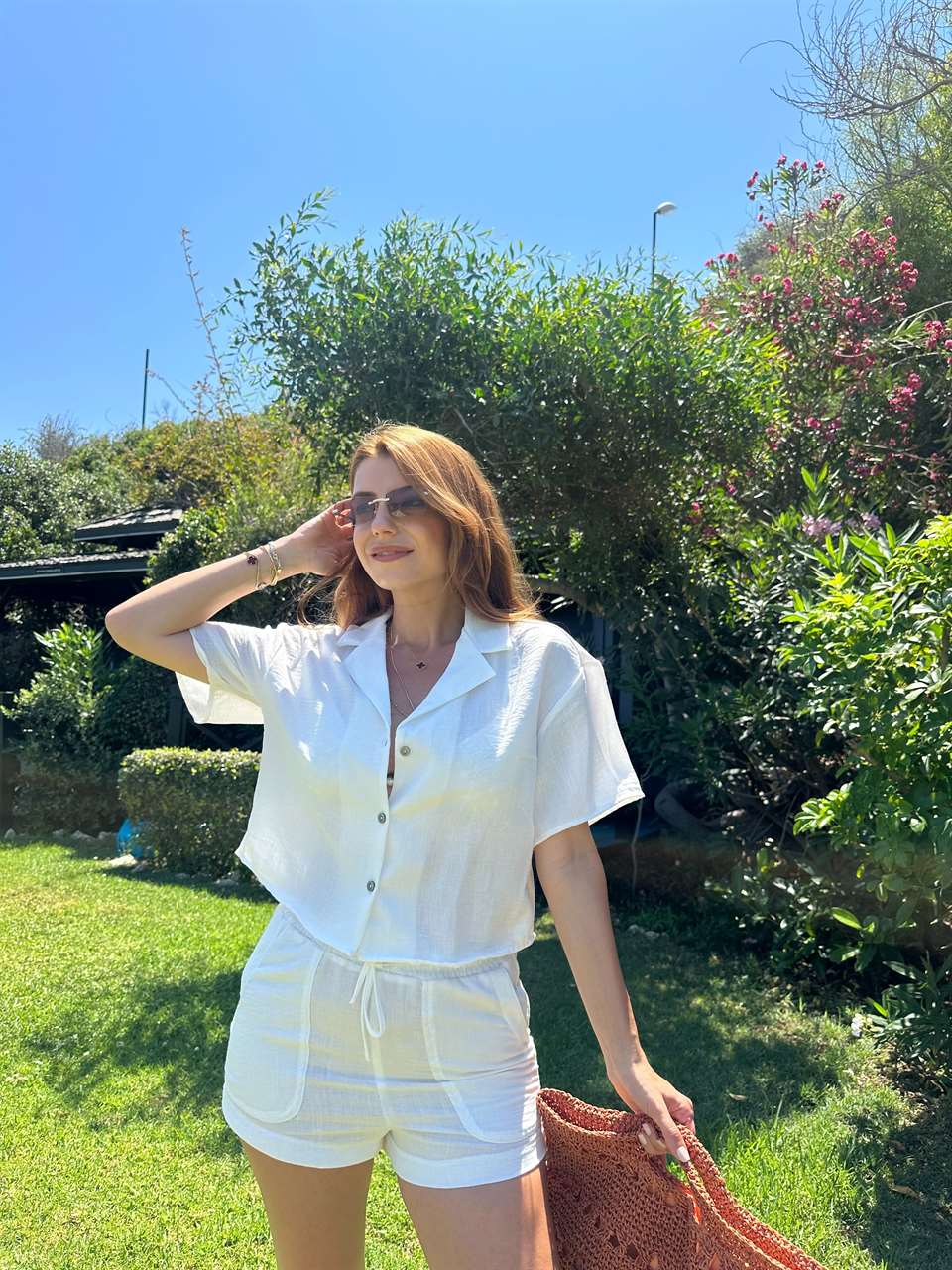 Beyaz Crop Gömlek