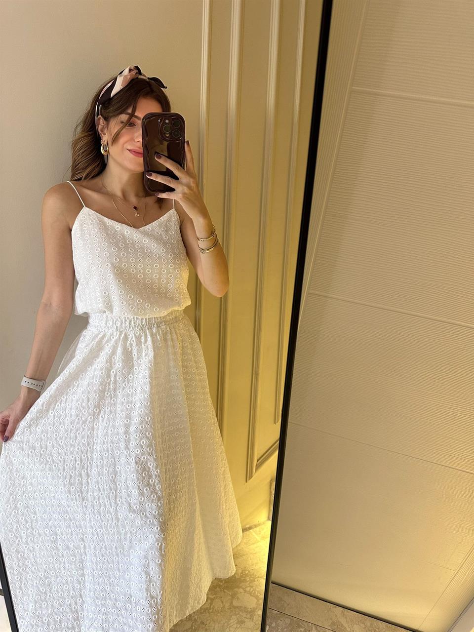 Beyaz Fisto Askılı Etek Bluz Takım