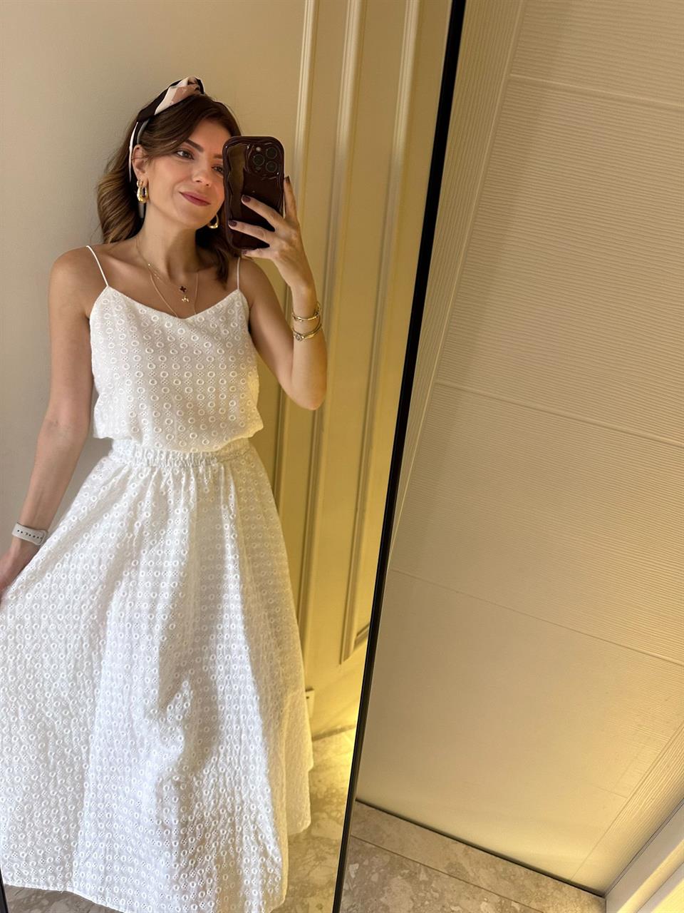 Beyaz Fisto Askılı Etek Bluz Takım