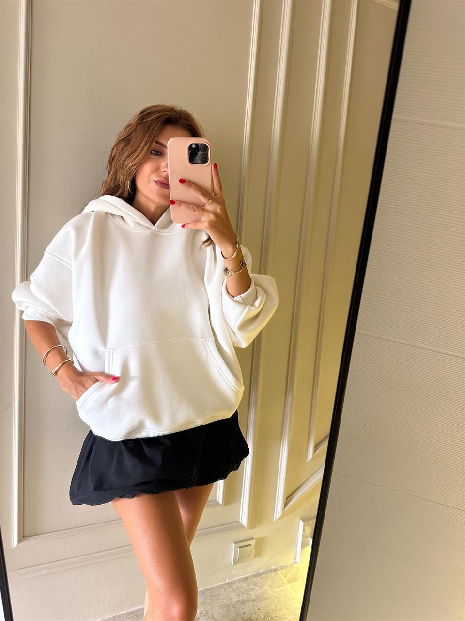 Beyaz Kanguru Cep Oversize Sweatshirt