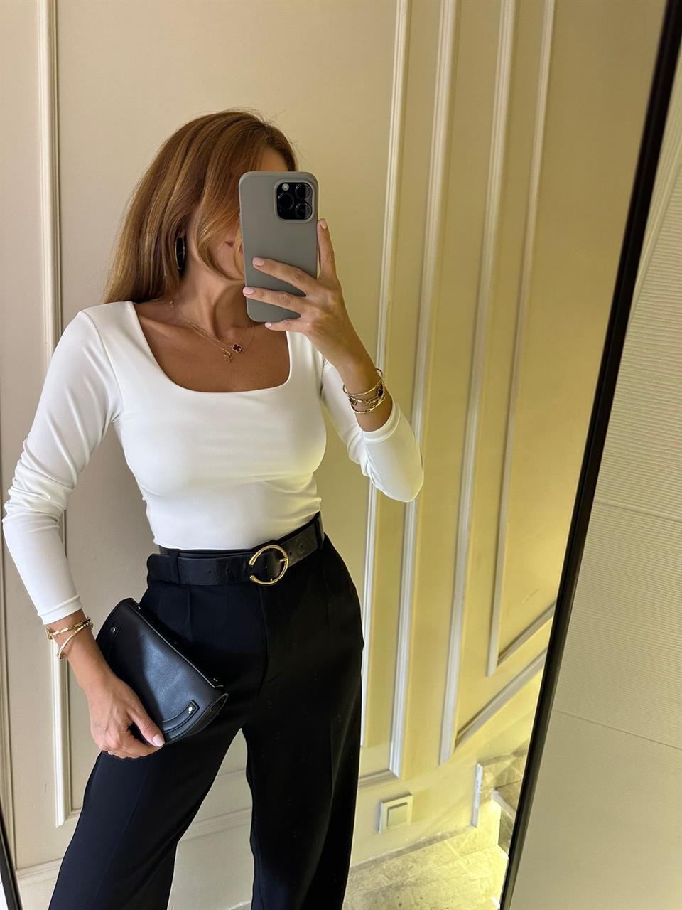 Beyaz Kare Yaka Çıtçıtlı Zıbın