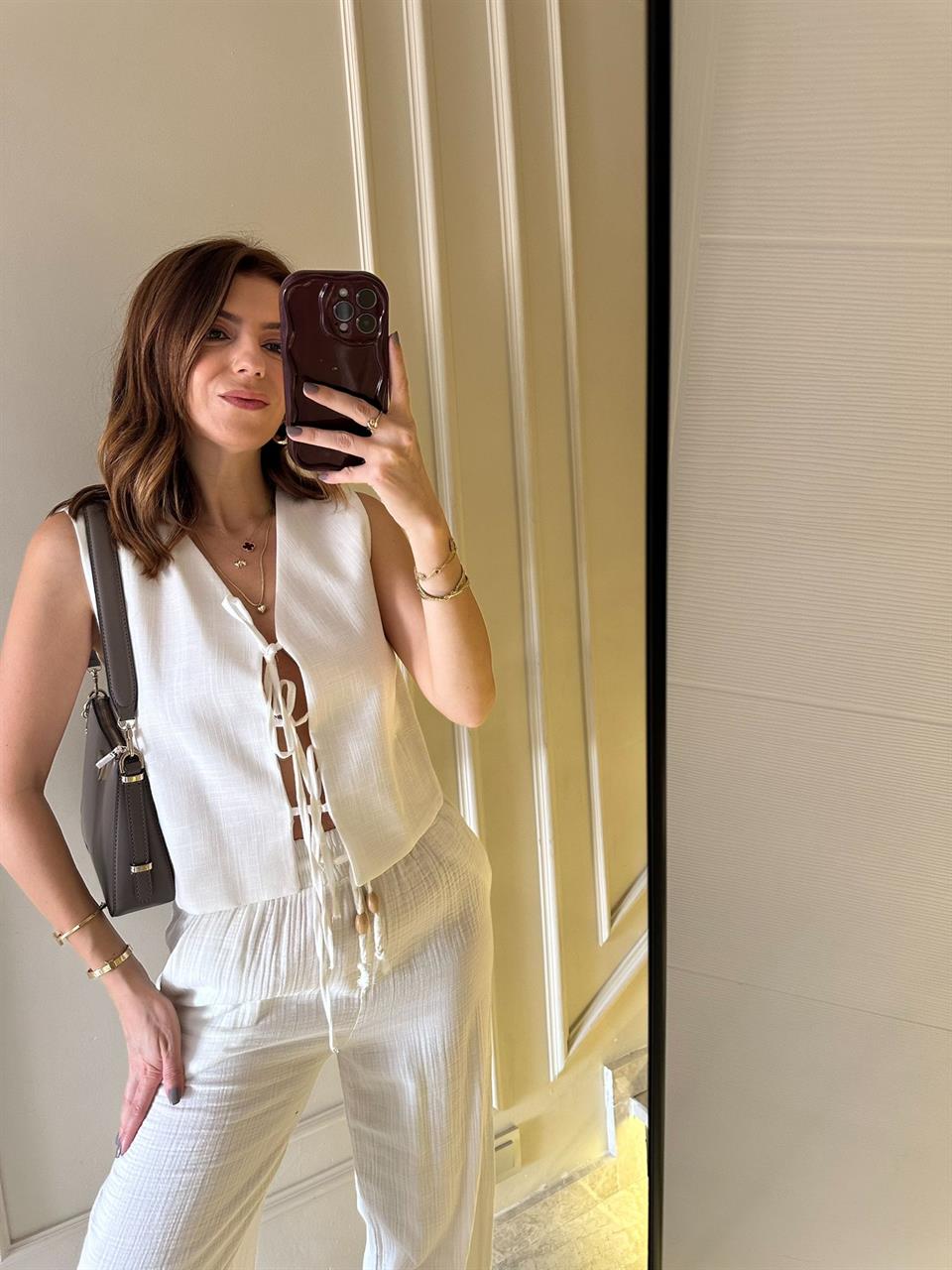 Beyaz Kurdele Bağlama Keten Yelek