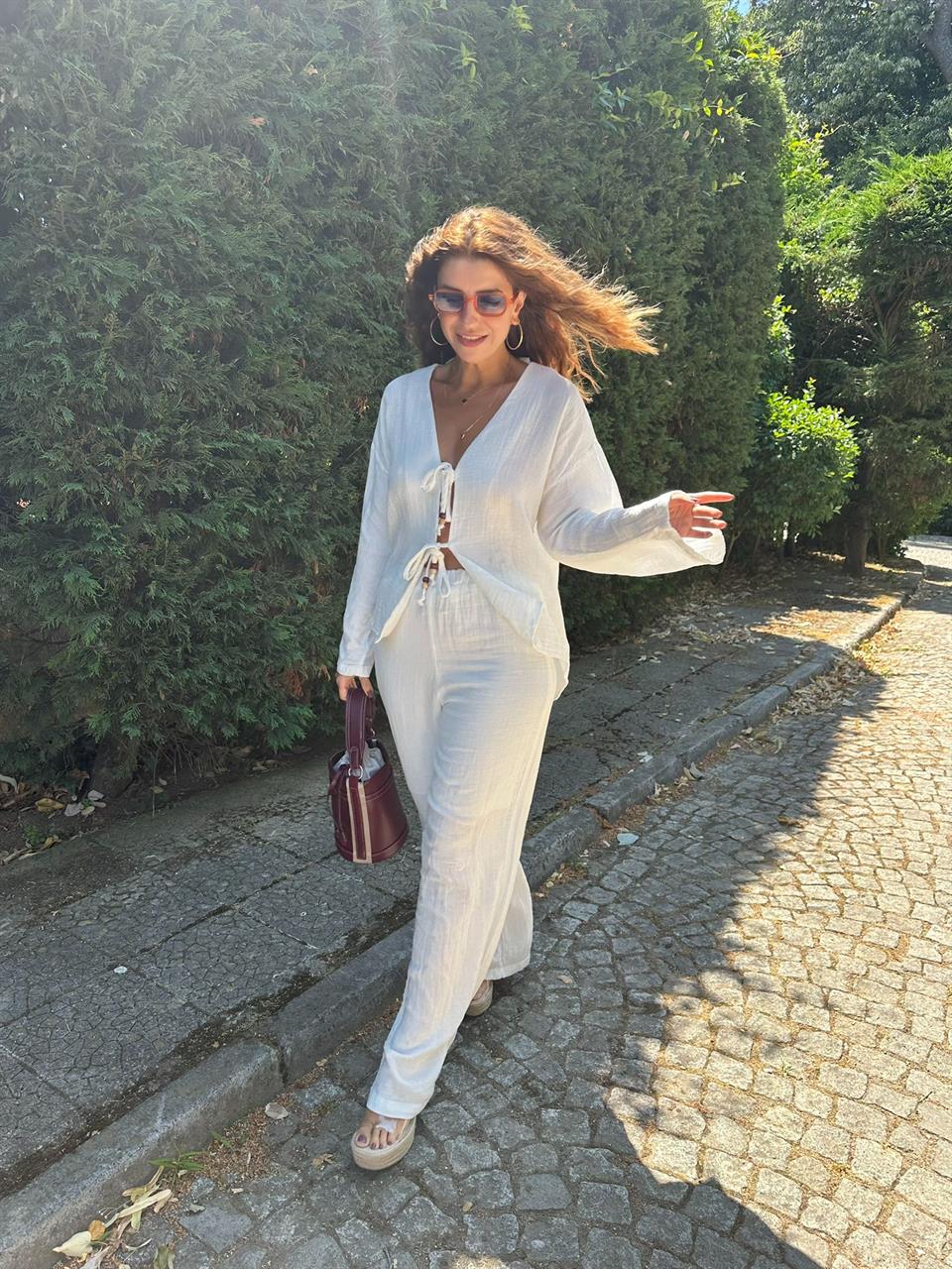 Beyaz Müslin Kumaş Bağlama Detaylı Kimono Takım