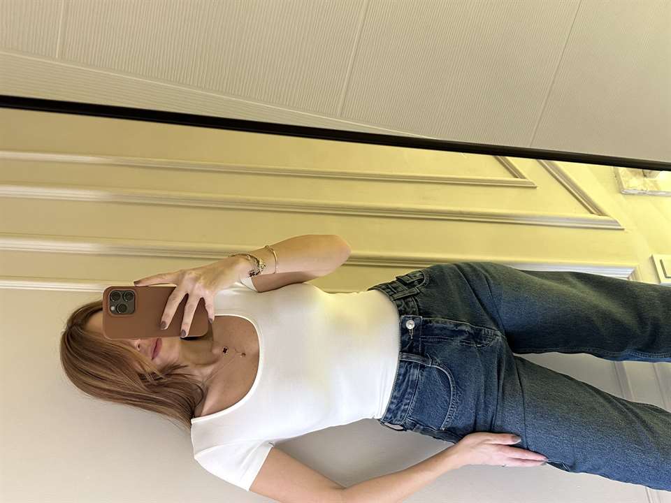 Beyaz Ön Arka U Yaka Kısa Kol Bluz