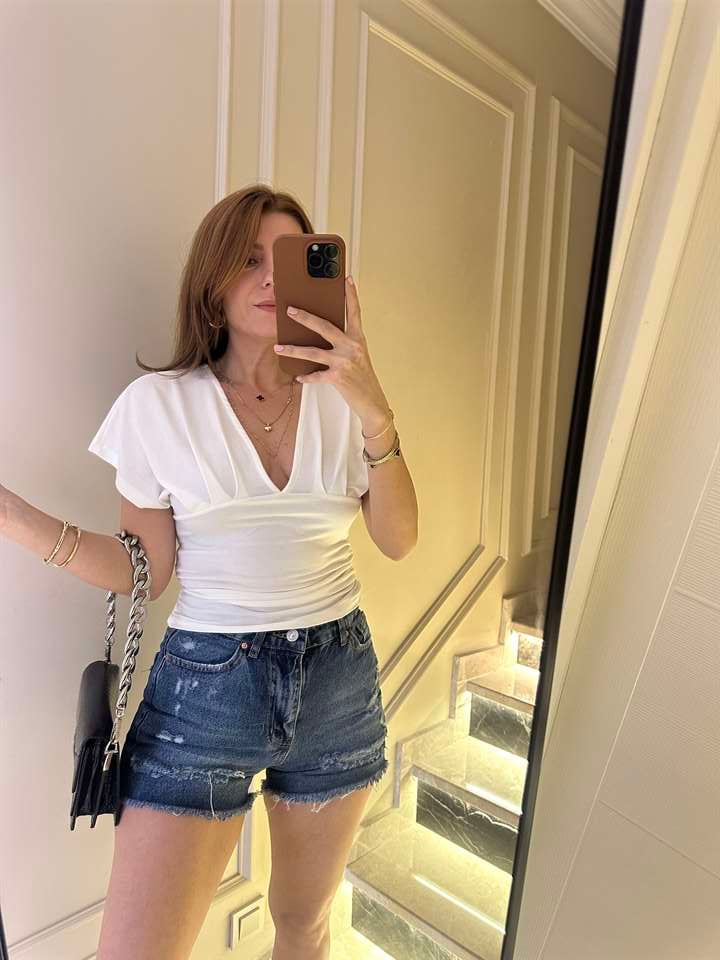Beyaz Ön Arka V Yaka Kuşaklı Bluz