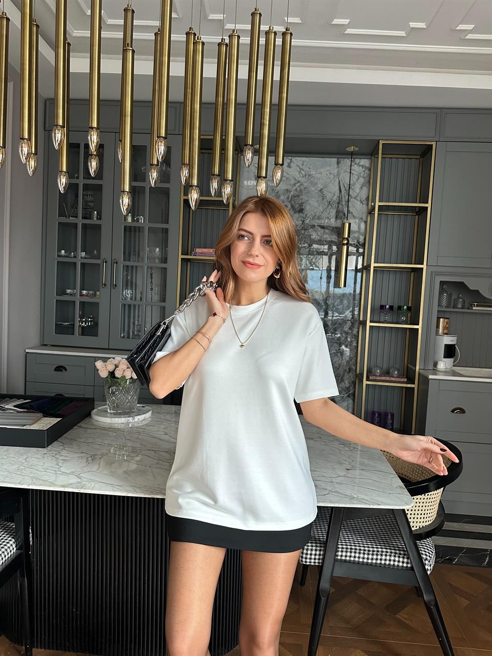 Beyaz Pamuk Kumaş Basic Tshirt