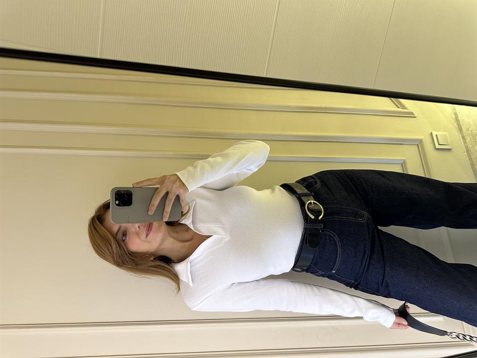 Beyaz Polo Yaka Uzun Kol Bluz