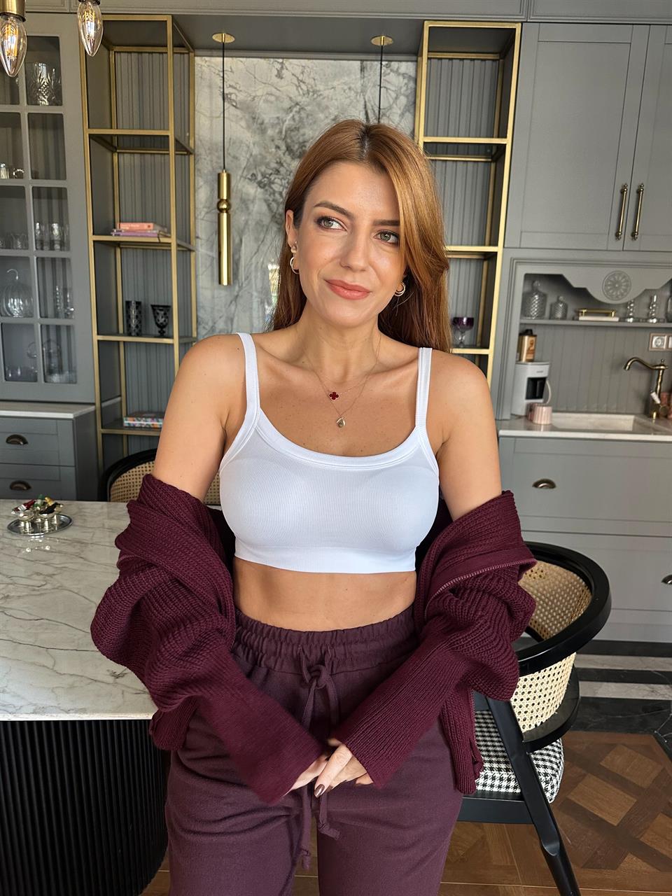 Beyaz Seamless Askılı Büstiyer