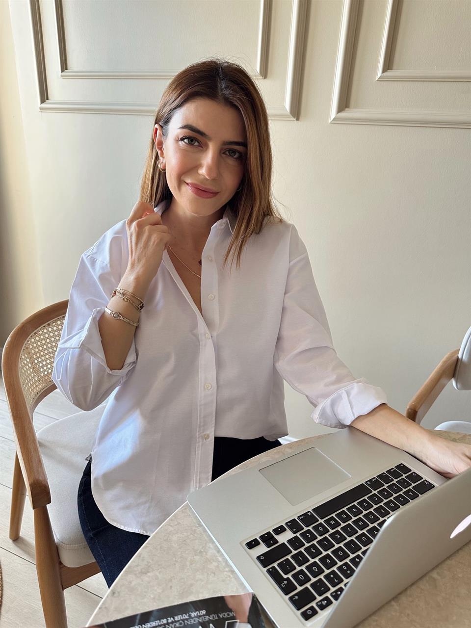 Beyaz Terikoton Salaş Gömlek