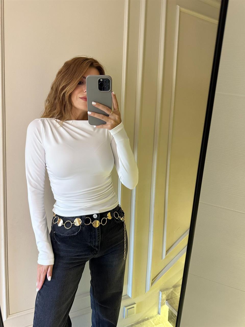 Beyaz Yan Büzgülü Crop Bluz