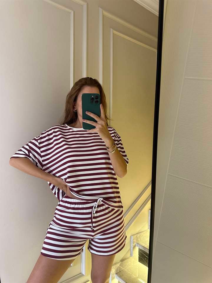 Bordo Çizgili Şortlu Takım