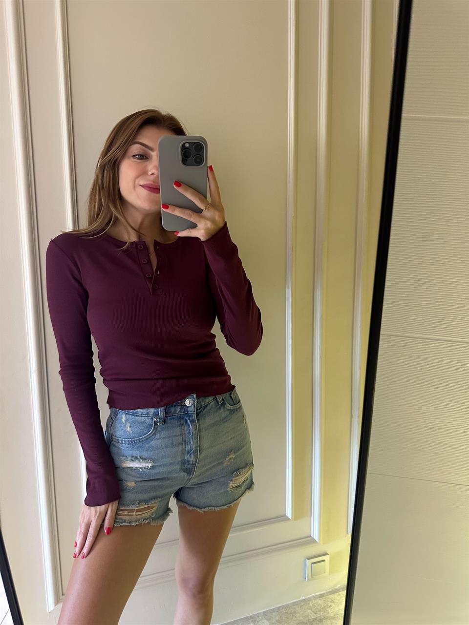 Bordo Dört Düğme Fitilli Bluz