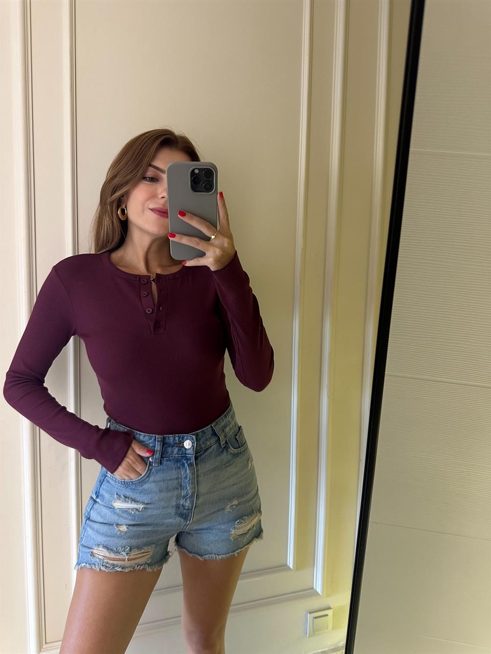 Bordo Dört Düğme Fitilli Bluz