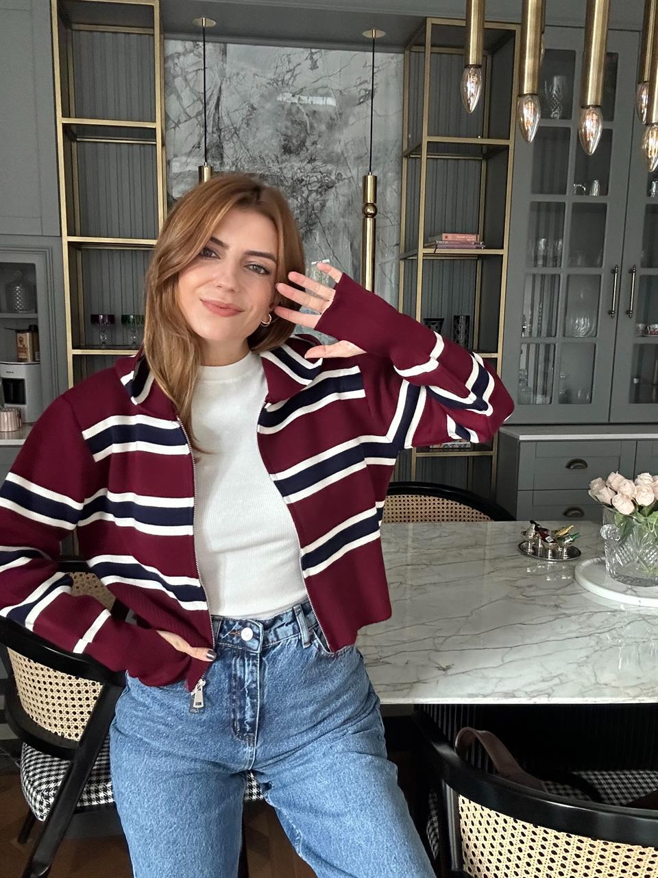 Bordo Kapşonlu Çizgili Triko Kazak