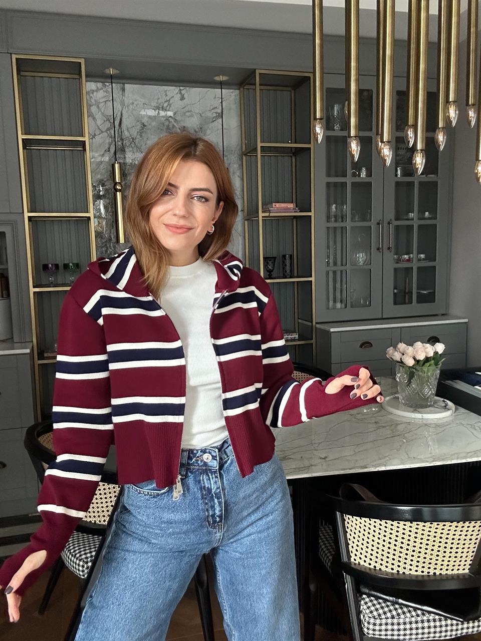 Bordo Kapşonlu Çizgili Triko Kazak