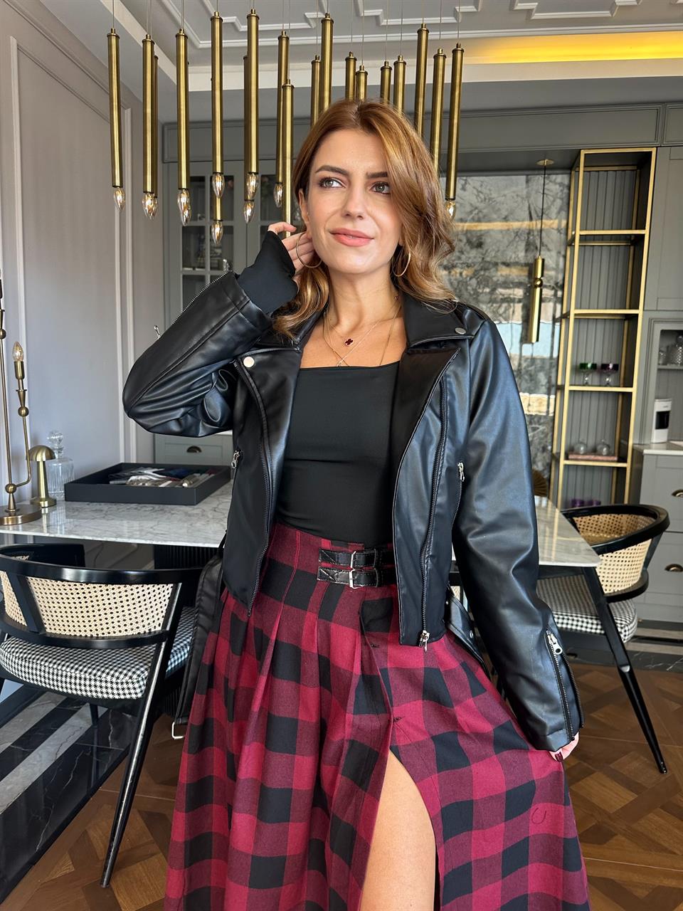 Bordo Kemer Detaylı Ekose Etek