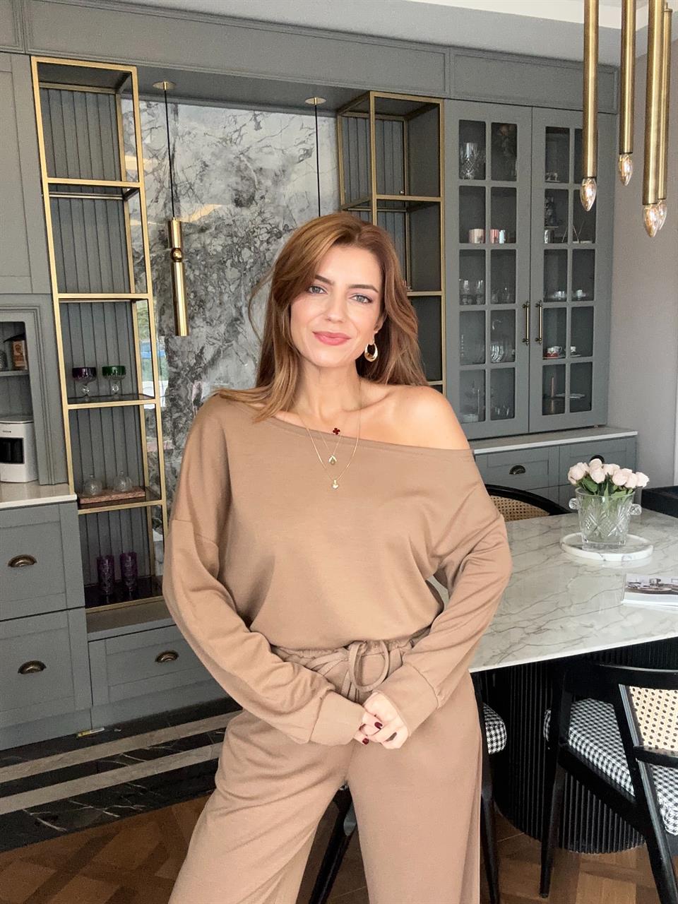 Camel Düşük Omuz Pamuklu Kumaş Takım