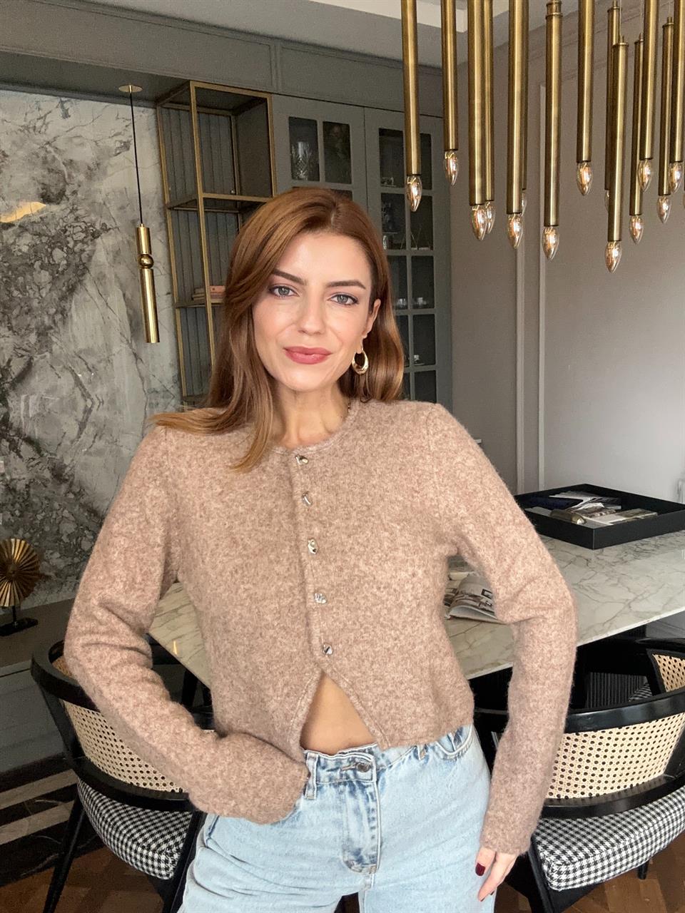 Camel Metal Düğme Yumoş Triko Hırka