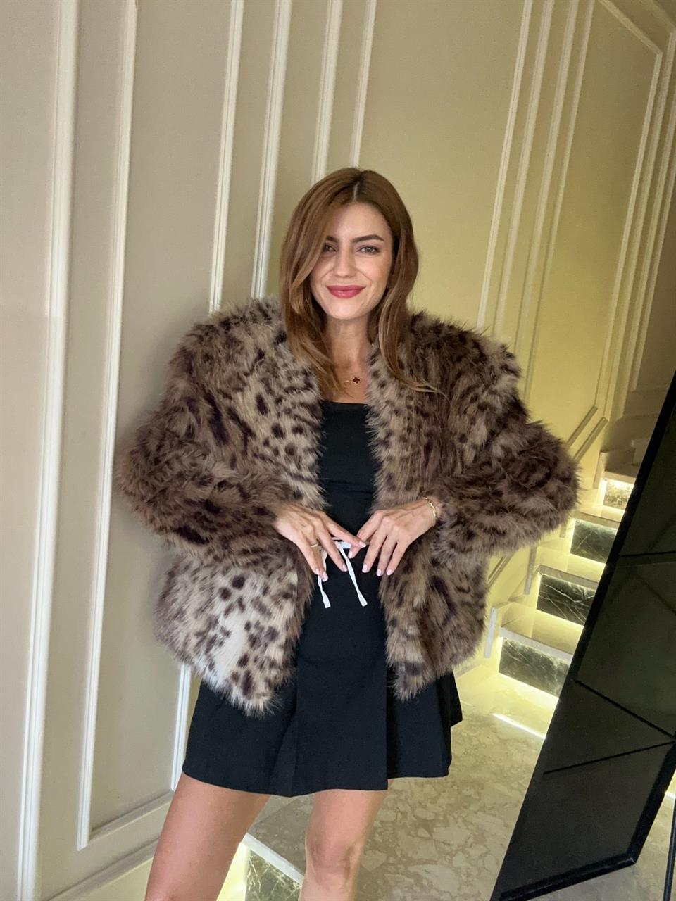 Çıtçıtlı Leo Suni Kürk Mont 