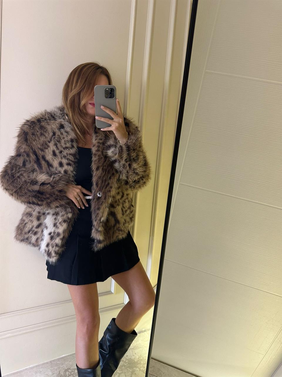 Çıtçıtlı Leo Suni Kürk Mont 