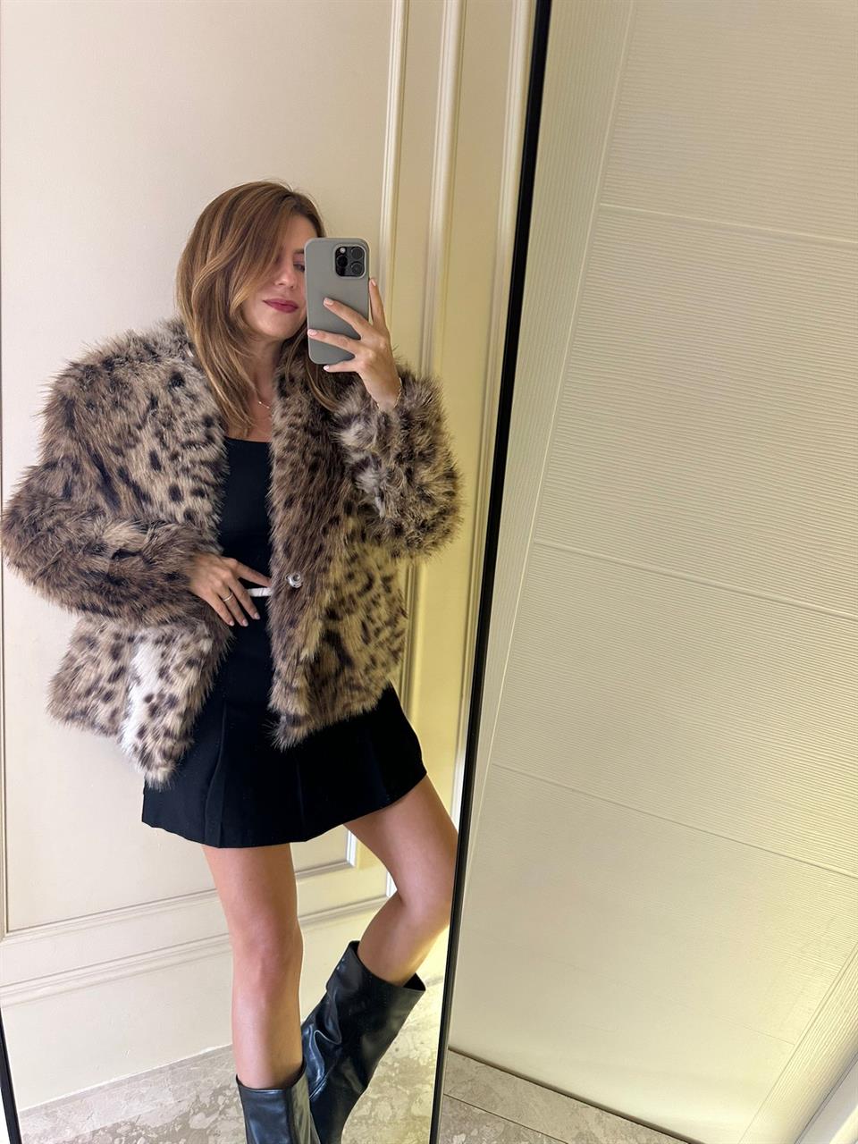 Çıtçıtlı Leo Suni Kürk Mont 