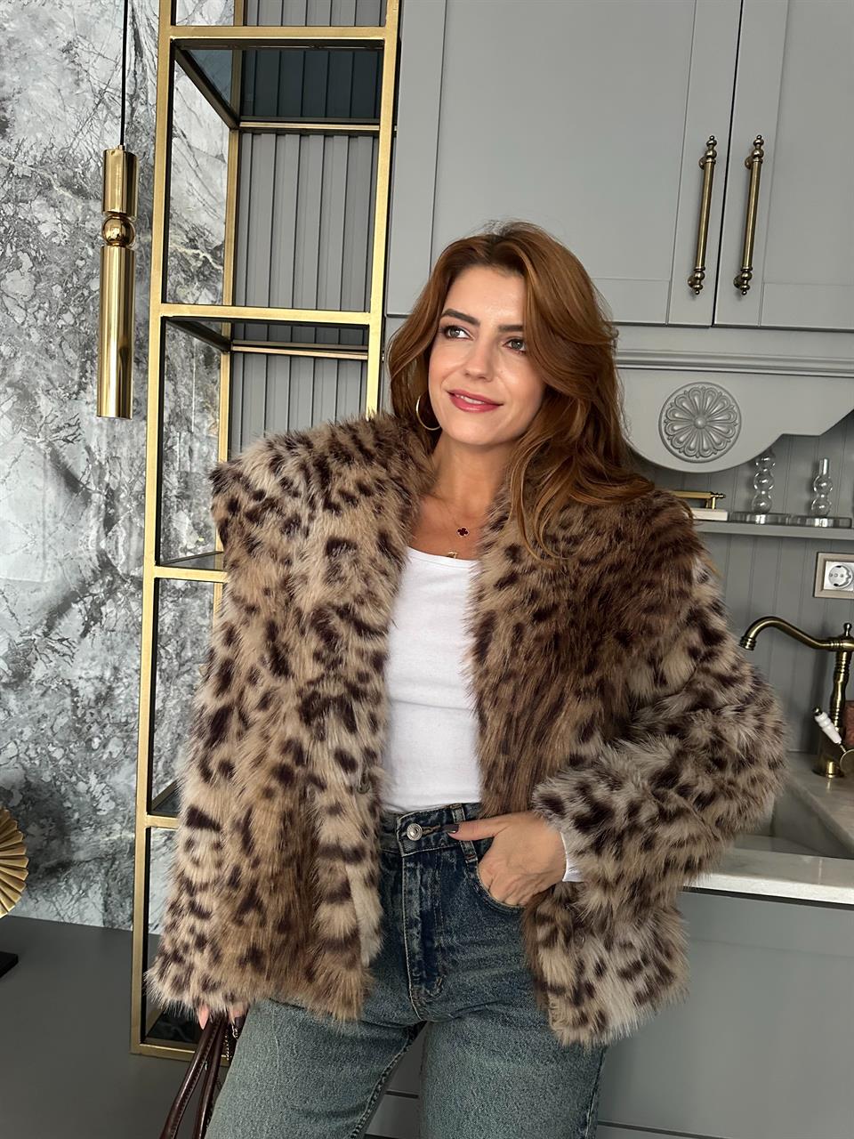 Çıtçıtlı Leo Suni Kürk Mont 