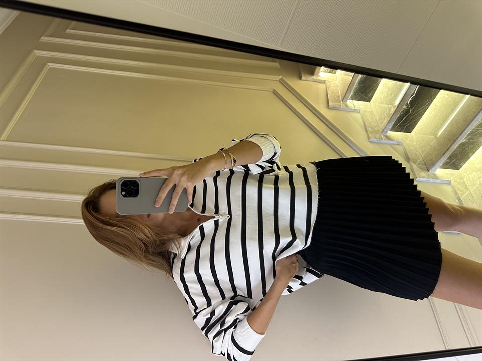 Çizgili Yarım Fermuarlı Sweatshirt