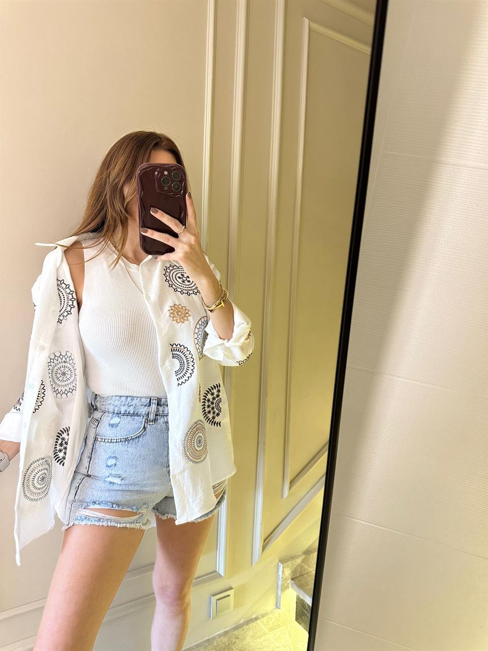 Etnik Desen Nakışlı Gömlek