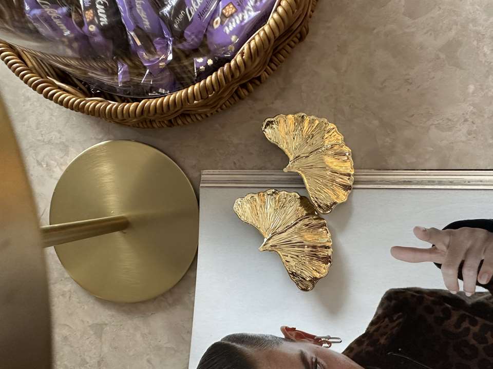 Gold Renk Mindful Küpe