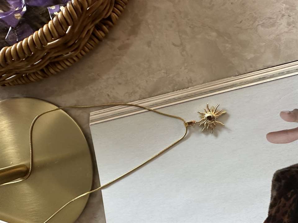 Gold Renk Sunlight Kolye
