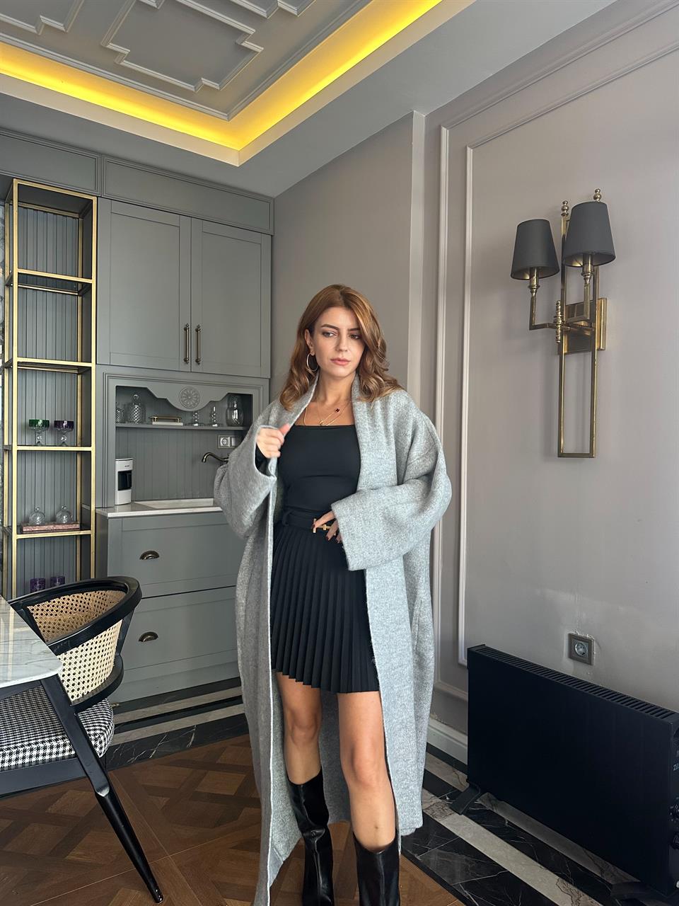 Gri Uzun Kalın Triko Hırka