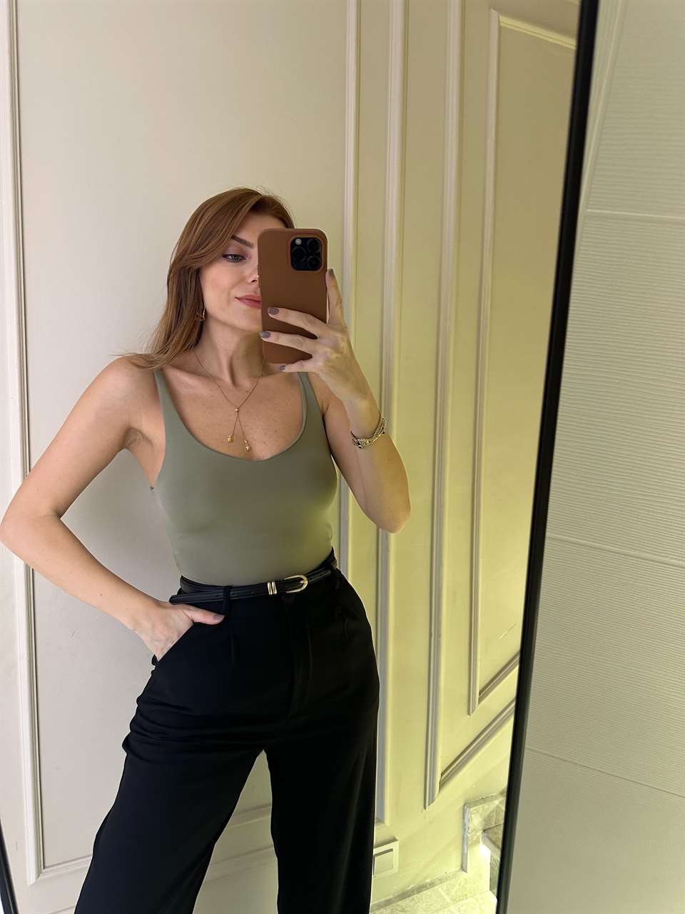 Haki Ayarlanabilir Askılı Zıbın