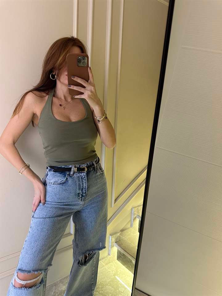 Haki Boyundan Geçmeli Crop Bluz