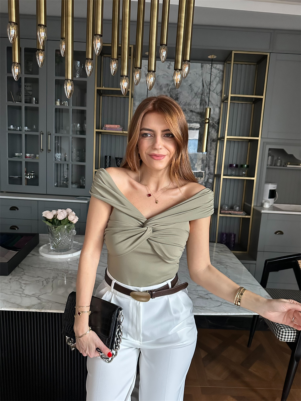 Haki Şal Yaka Madonna Çıtçıtlı Bodysuit