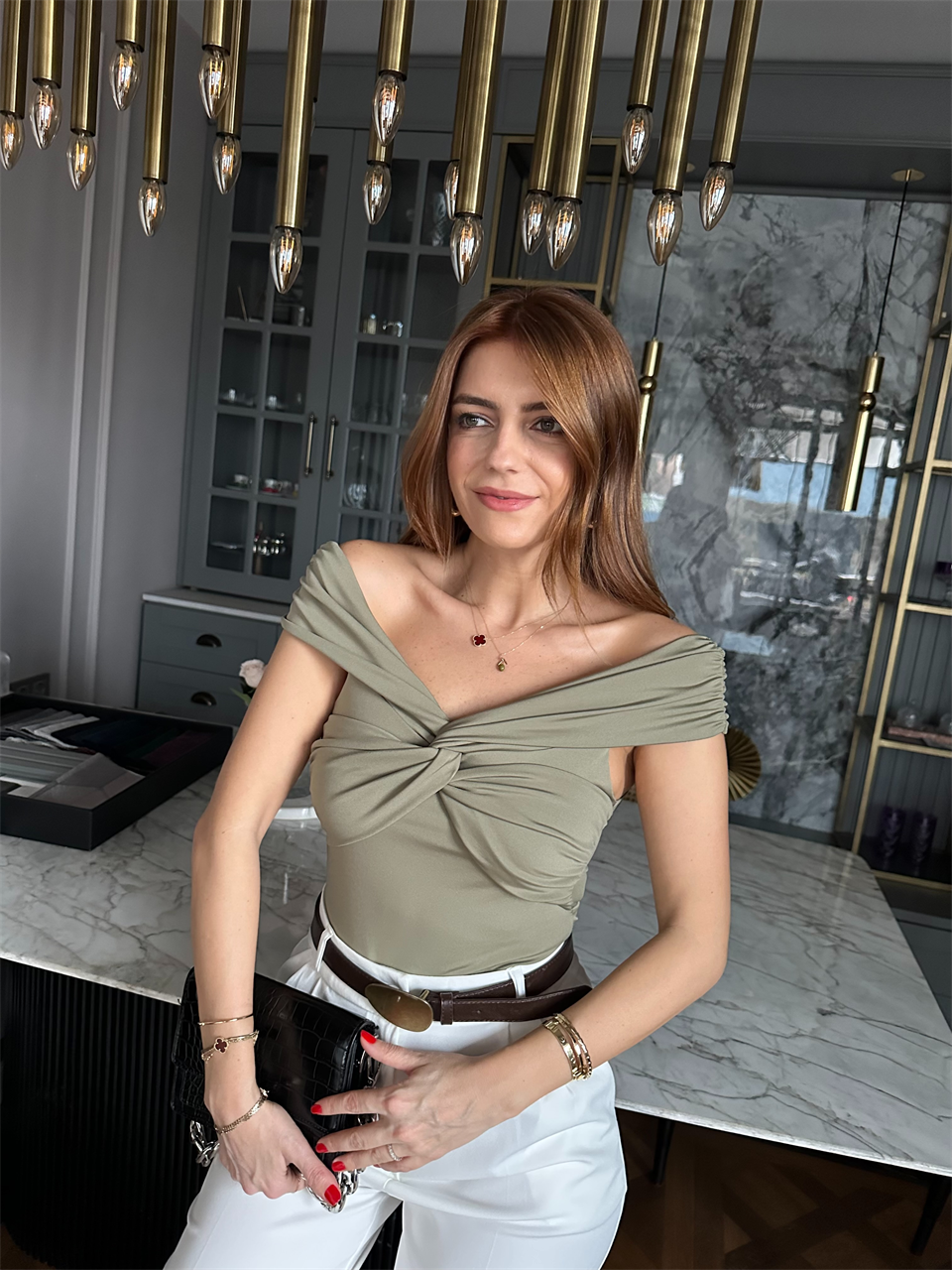 Haki Şal Yaka Madonna Çıtçıtlı Bodysuit