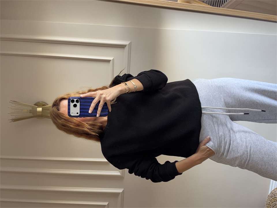 Kadın Bisiklet Yaka Şardonlu Sweatshirt - Siyah