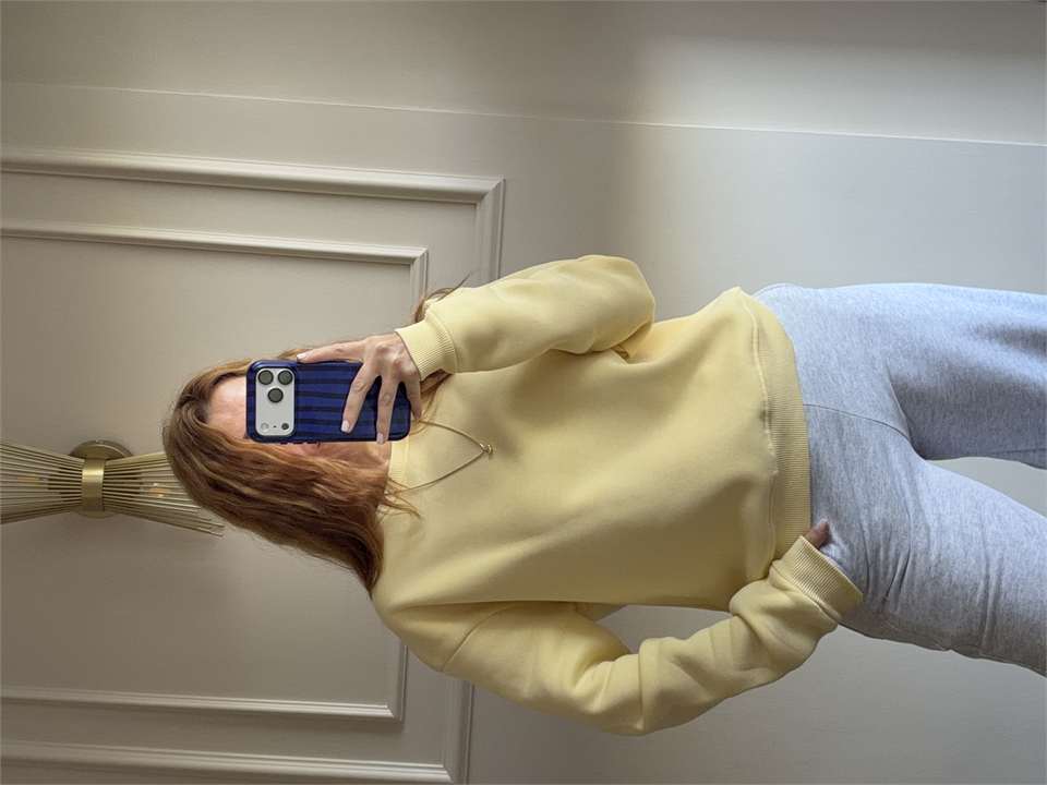 Kadın Bisiklet Yaka Şardonlu Sweatshirt - Sarı