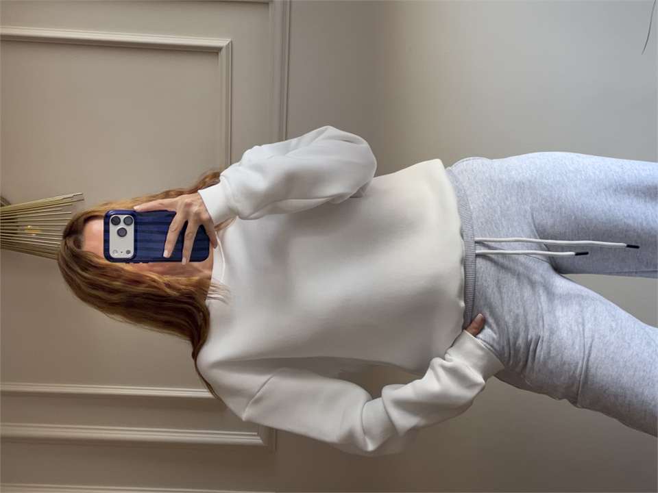Kadın Bisiklet Yaka Şardonlu Sweatshirt - Beyaz