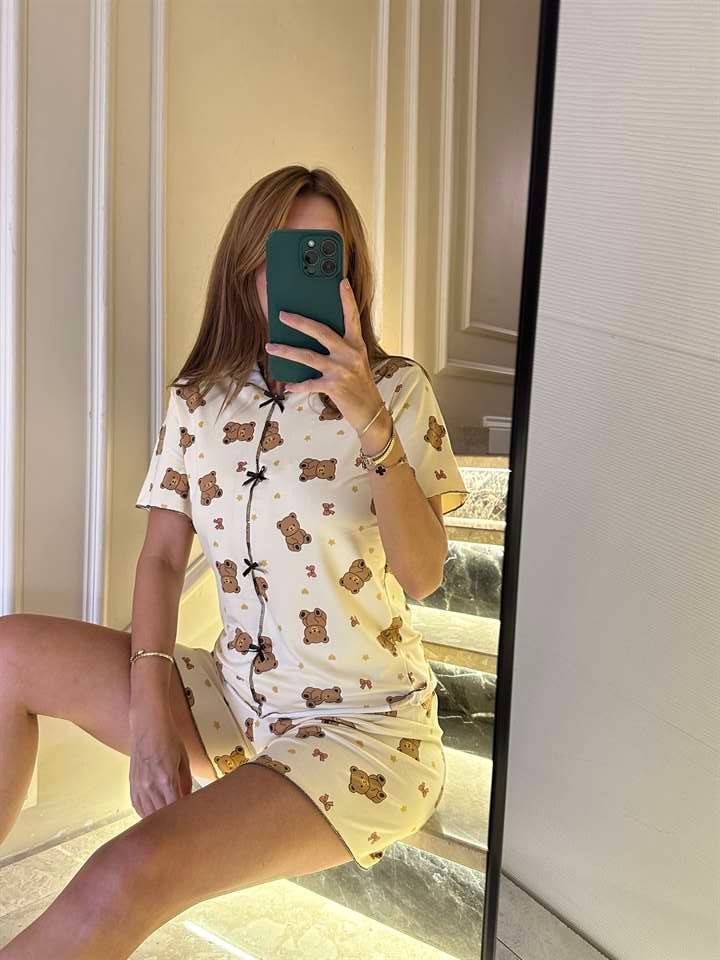 Kadın Fiyonklu Ayıcık Desen Şortlu Pijama Takım