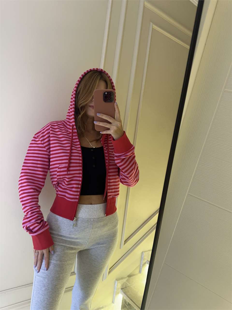 Kadın Kapşonlu Çizgili Sweatshirt - PembeKırmızı