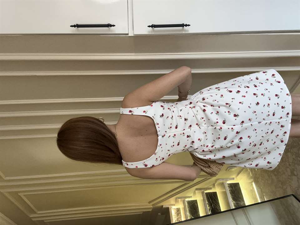 Kalp Yaka Askılı Çiçekli Elbise
