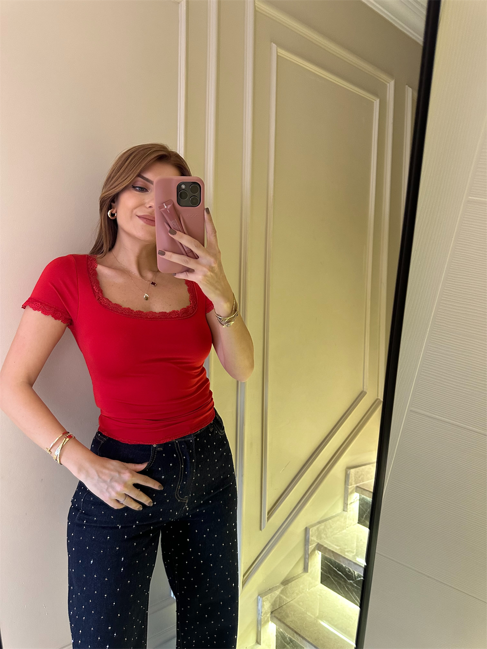 Kırmızı Dantelli Kare Yaka Kısa Kol Bluz