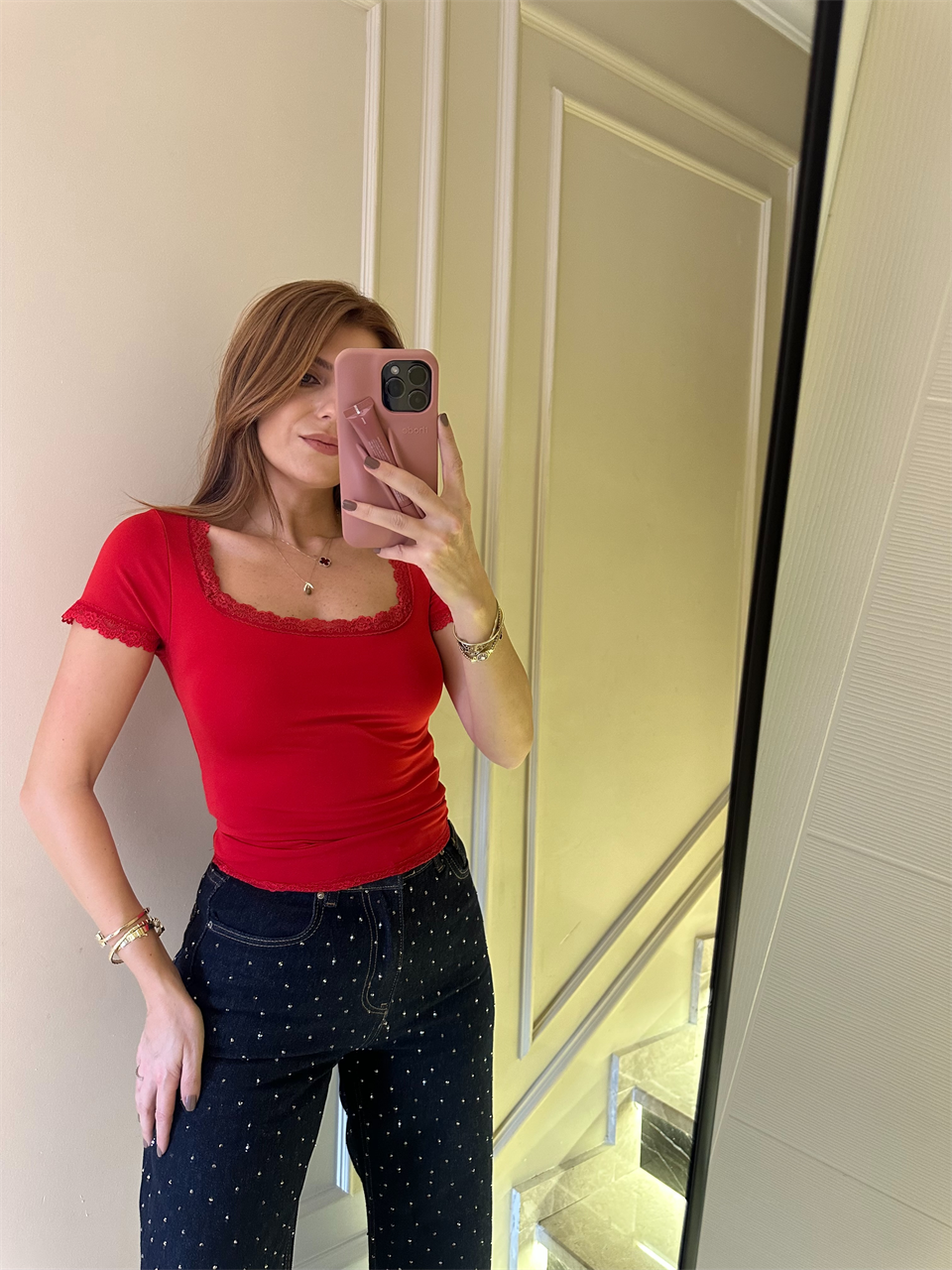 Kırmızı Dantelli Kare Yaka Kısa Kol Bluz